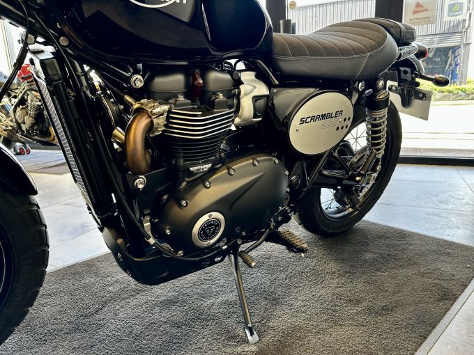 TRIUMPH SCRAMBLER 900 4