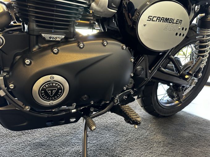 TRIUMPH SCRAMBLER 900 4