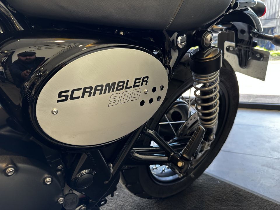 TRIUMPH SCRAMBLER 900 4