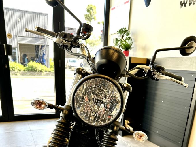 TRIUMPH SCRAMBLER 900 4