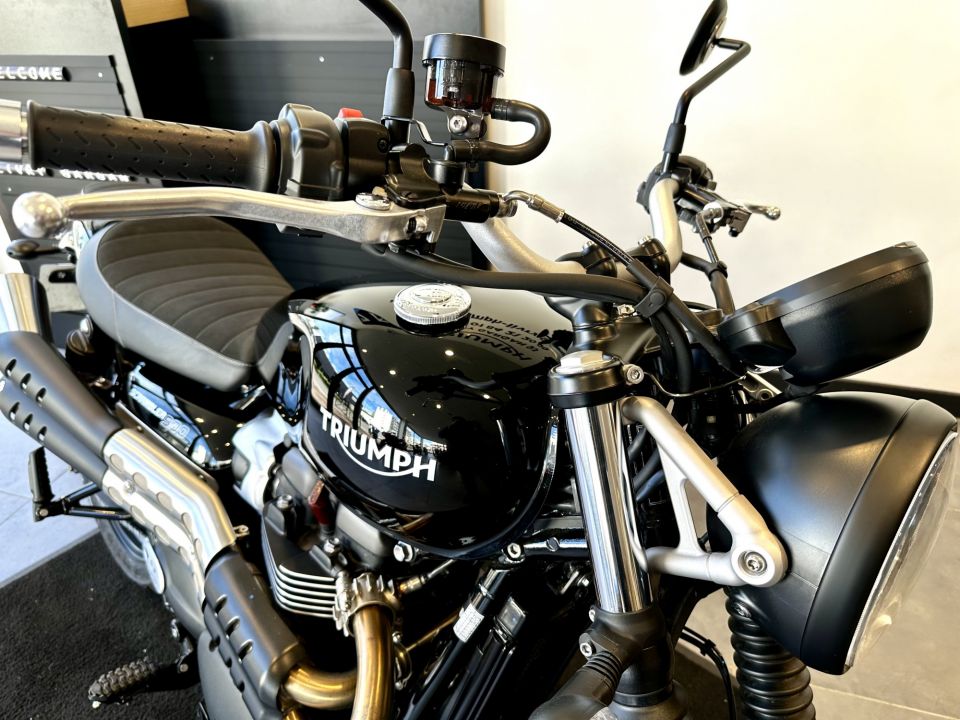 TRIUMPH SCRAMBLER 900 4