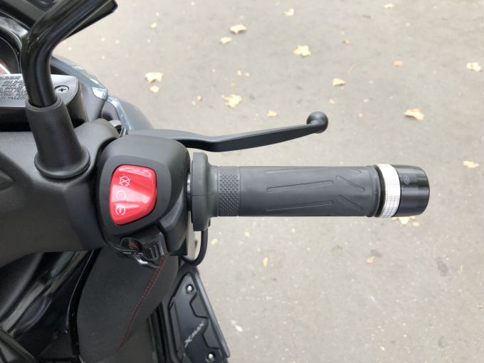 YAMAHA XMAX 125 TECH MAX 4