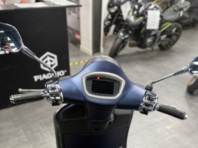 VESPA Super Tech 4
