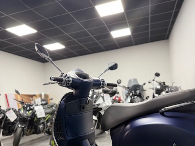VESPA Super Tech 4