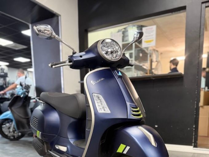 VESPA Super Tech 4