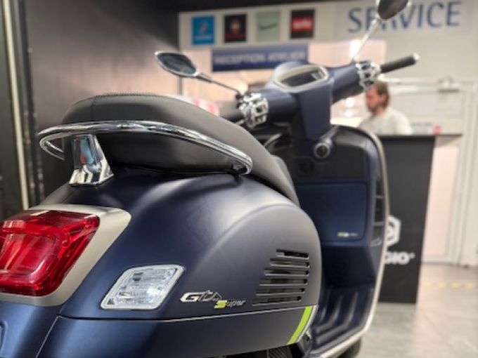 VESPA Super Tech 4