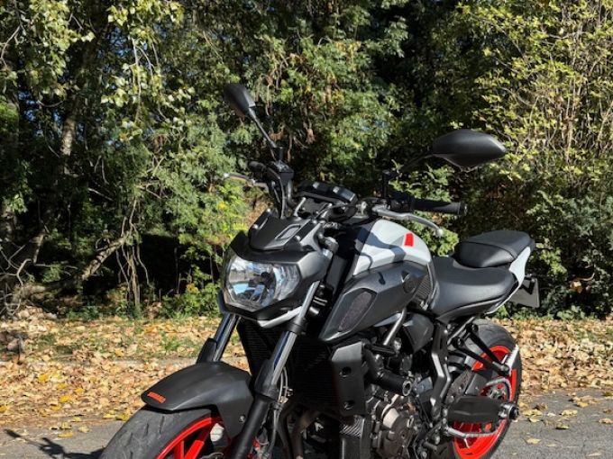 YAMAHA MT-07 (47.5CV) 4