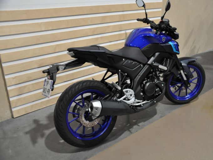 YAMAHA MT-125 4