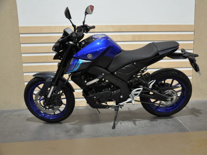 YAMAHA MT-125 4