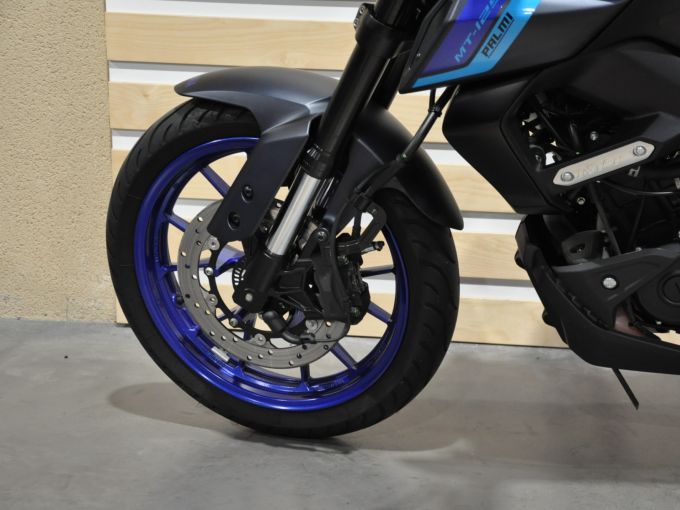 YAMAHA MT-125 4