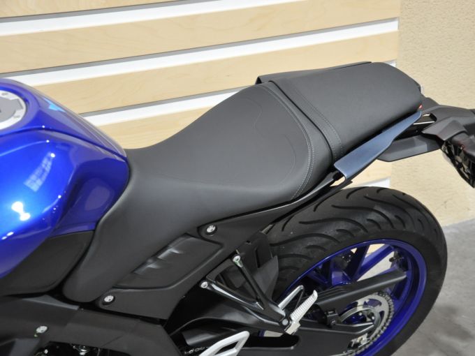YAMAHA MT-125 4