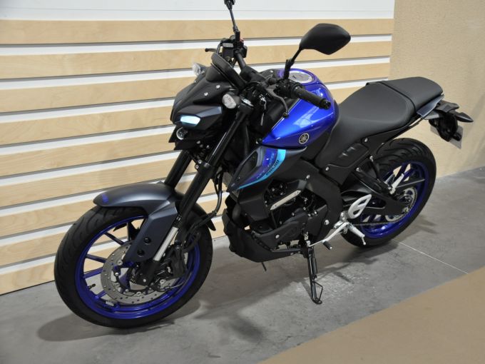 YAMAHA MT-125 4