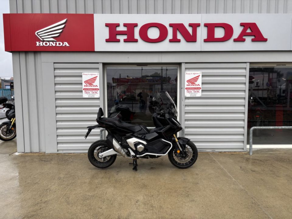 HONDA ADV750 4