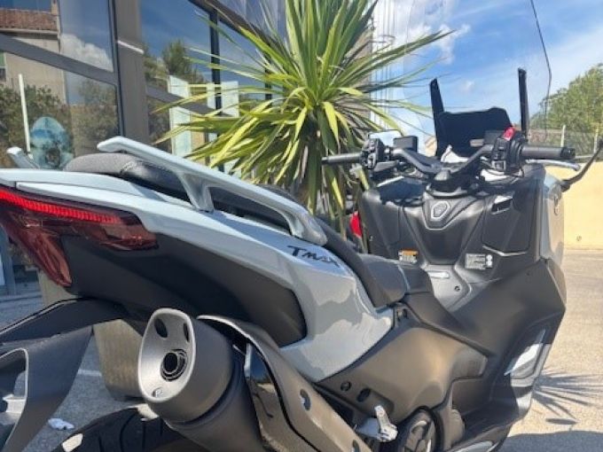 YAMAHA XP T-MAX 560 TECH MAX 4