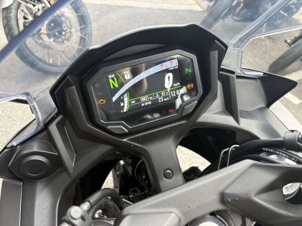 KAWASAKI NINJA 650 4