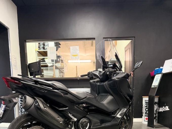 YAMAHA XP T-MAX 500 ABS NIGHT MAX 4