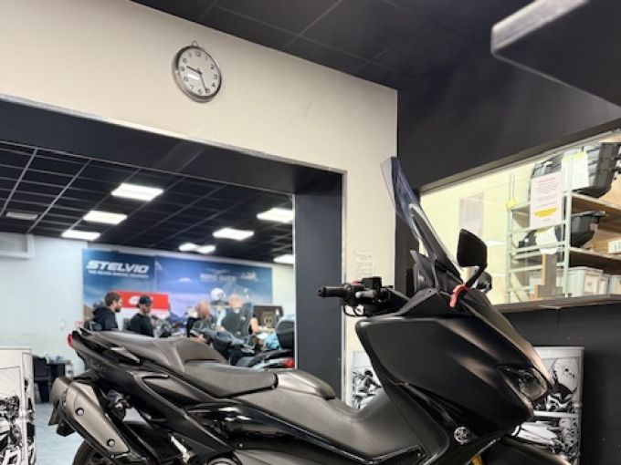 YAMAHA XP T-MAX 500 ABS NIGHT MAX 4