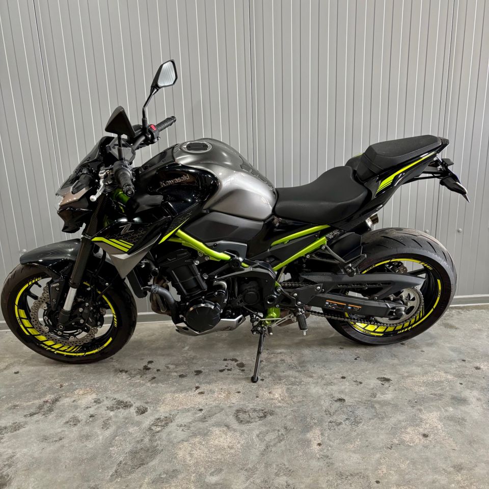 KAWASAKI Z 900 4