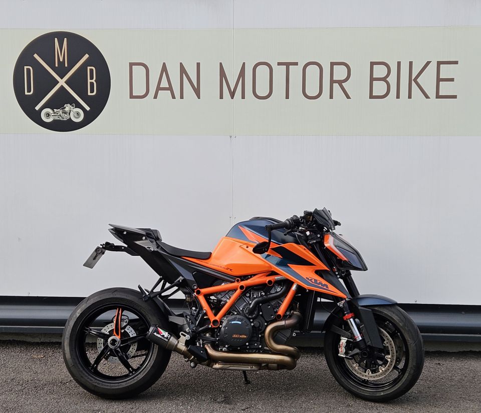 KTM 1290 SUPER DUKE R 4