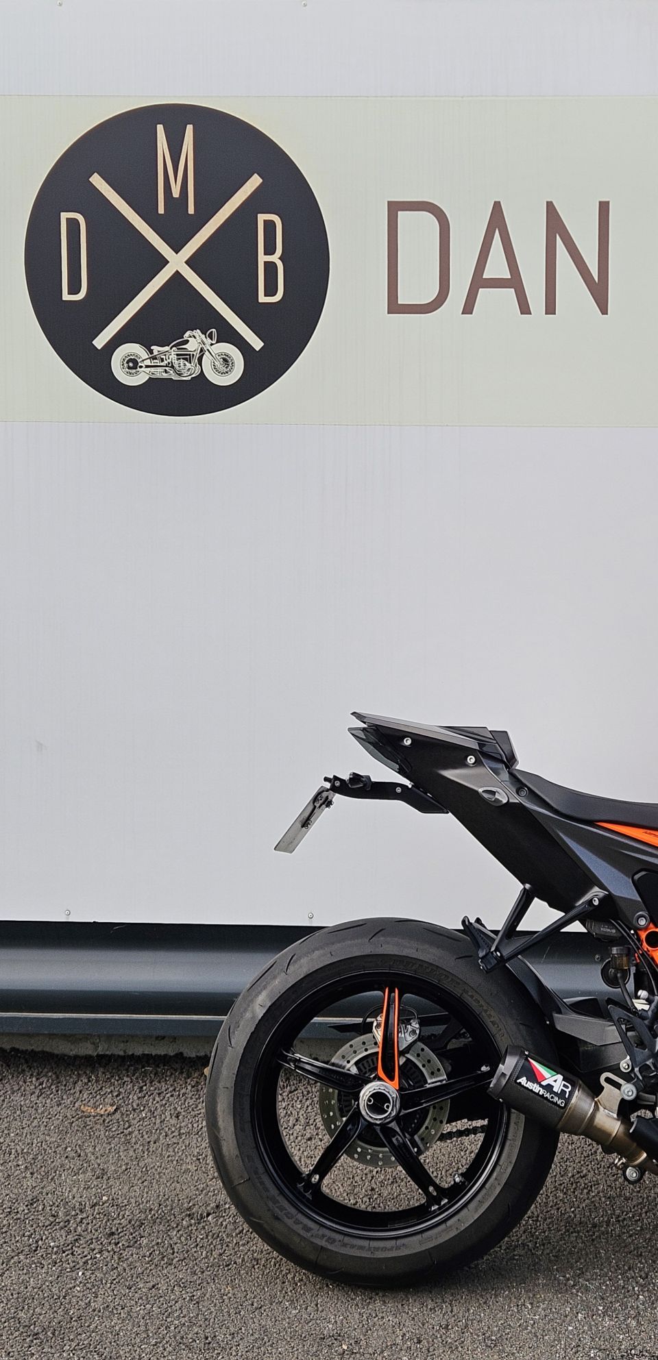 KTM 1290 SUPER DUKE R 4