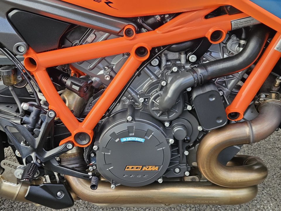 KTM 1290 SUPER DUKE R 4
