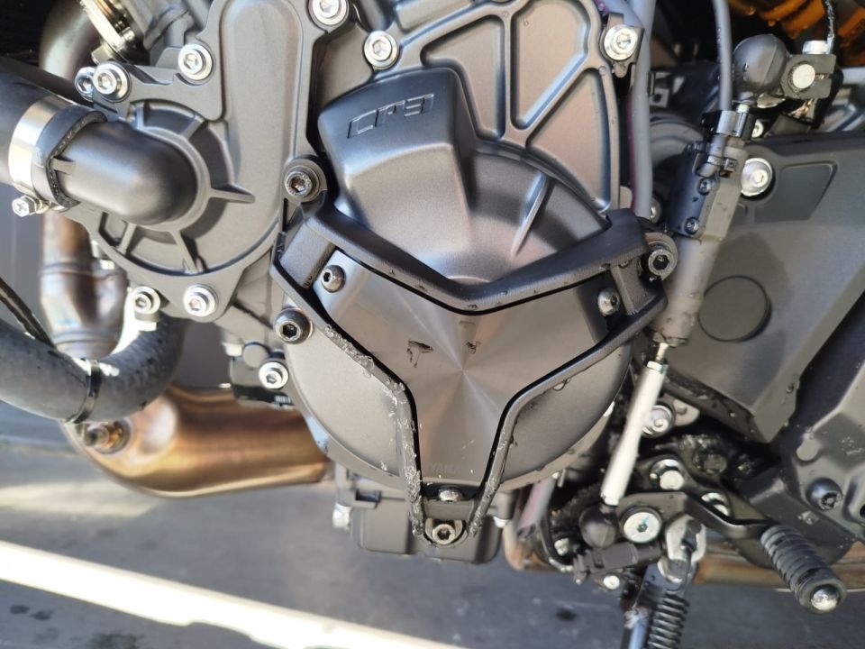 YAMAHA MT-09 SP 4