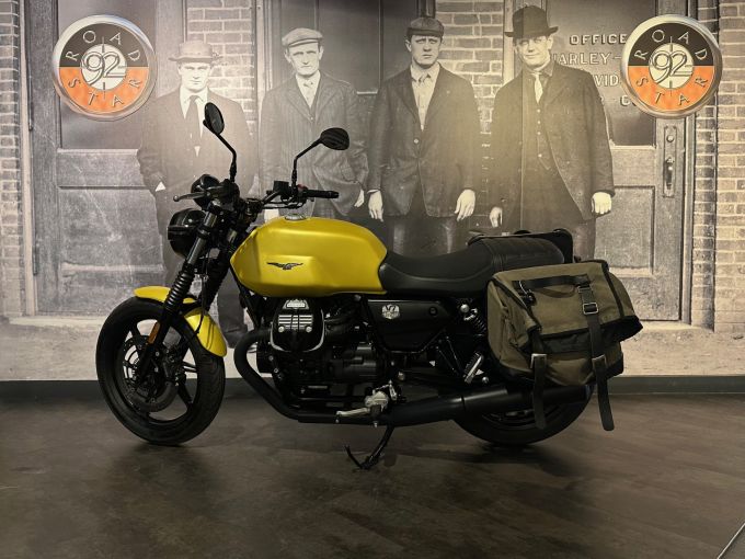 MOTO GUZZI V7 III STONE 750 4