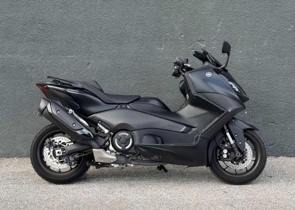 YAMAHA XP T-MAX 560 4