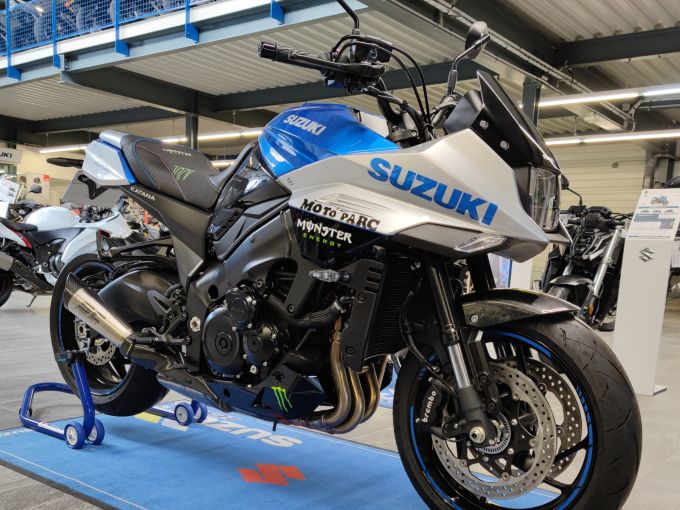 SUZUKI KATANA 1000 4