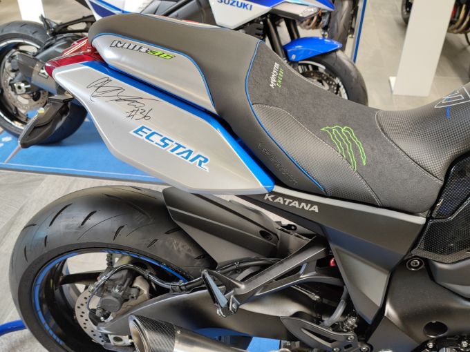 SUZUKI KATANA 1000 4