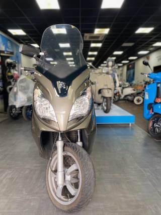 PEUGEOT SATELIS 300I - 2013