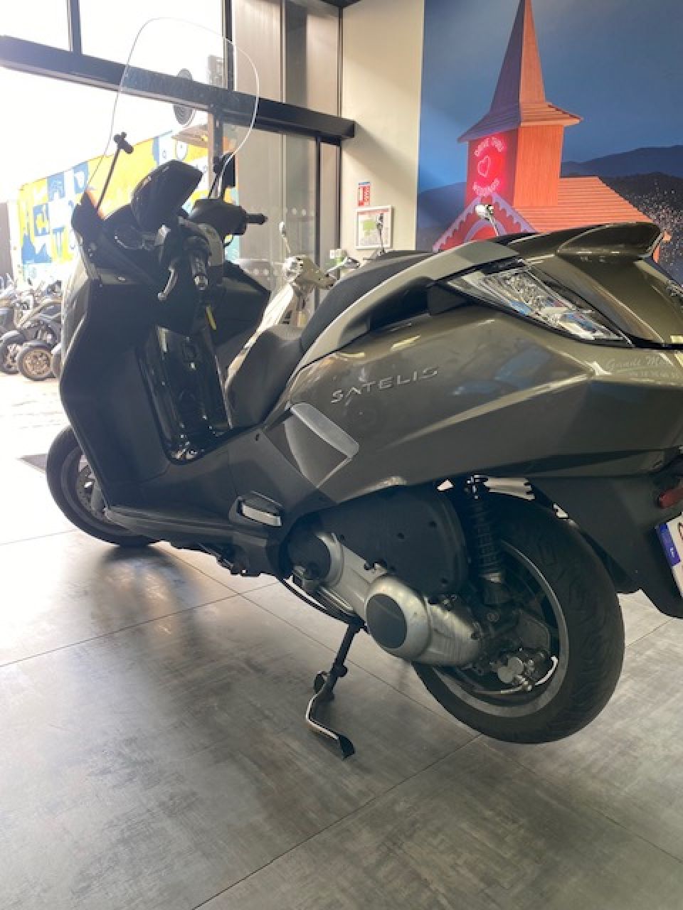 PEUGEOT SATELIS 300I 4