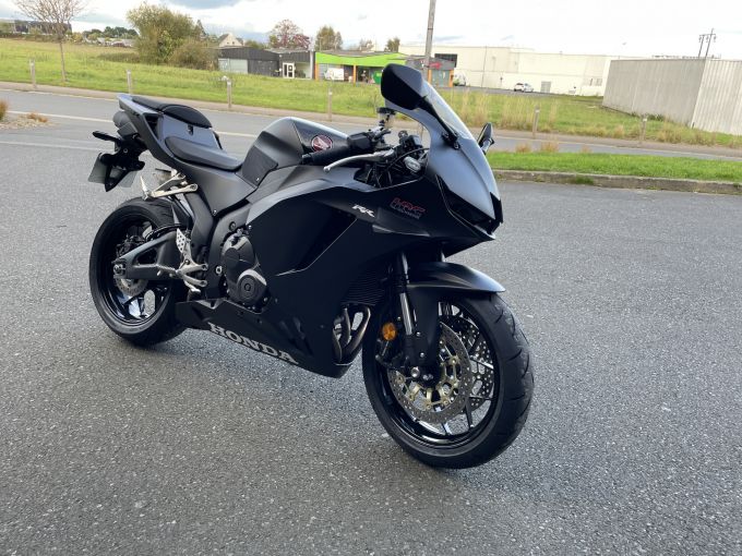 HONDA CBR 600 RR 4