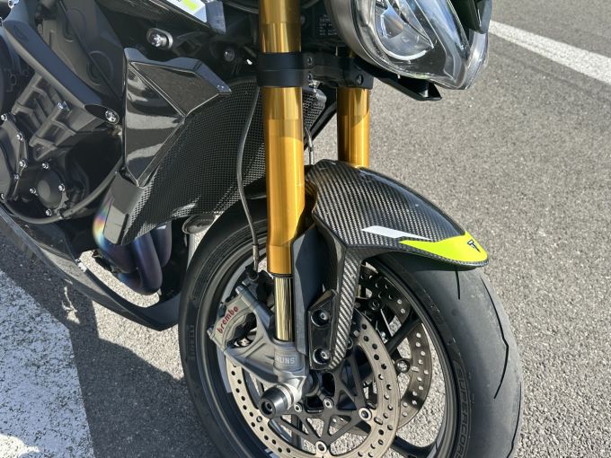 TRIUMPH STREET TRIPLE 795 MOTO 2 4
