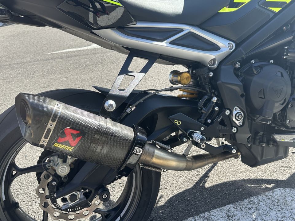 TRIUMPH STREET TRIPLE 765 MOTO 2 4