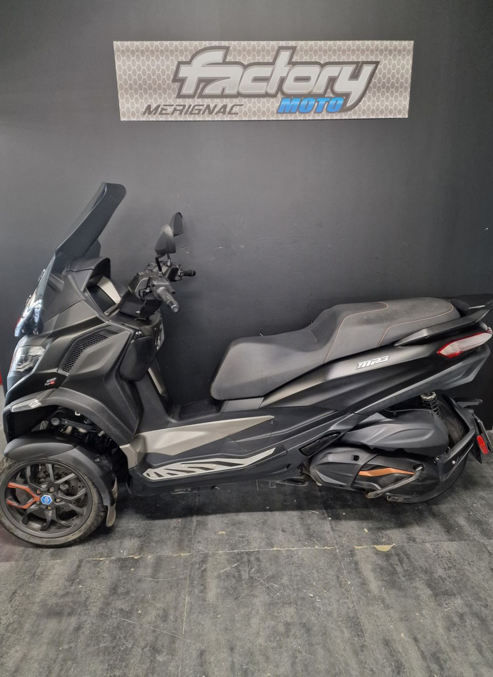 PIAGGIO MP3 530 HPE EXCLUSIVE 4