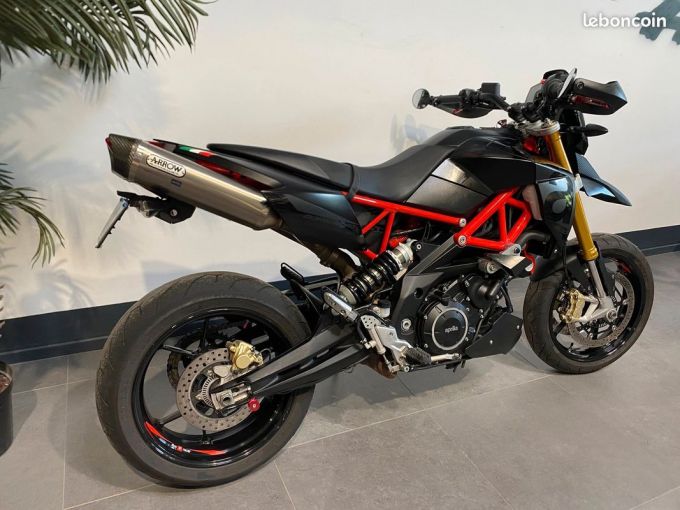 APRILIA DORSODURO 900 4