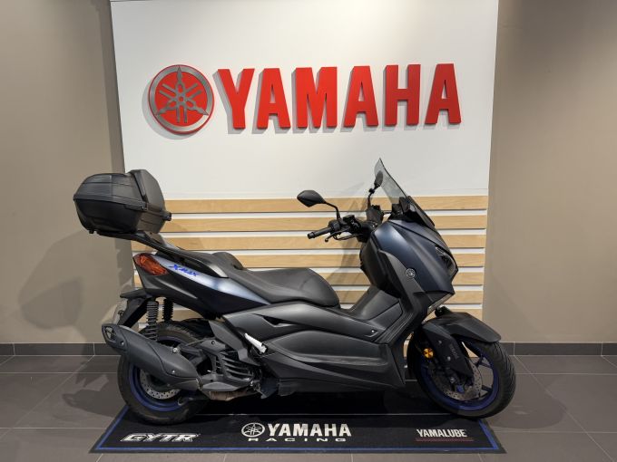 YAMAHA XMAX 125 4