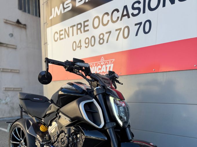 DUCATI DIAVEL V4 4