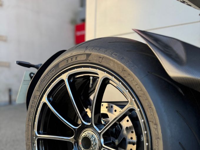 DUCATI DIAVEL V4 4