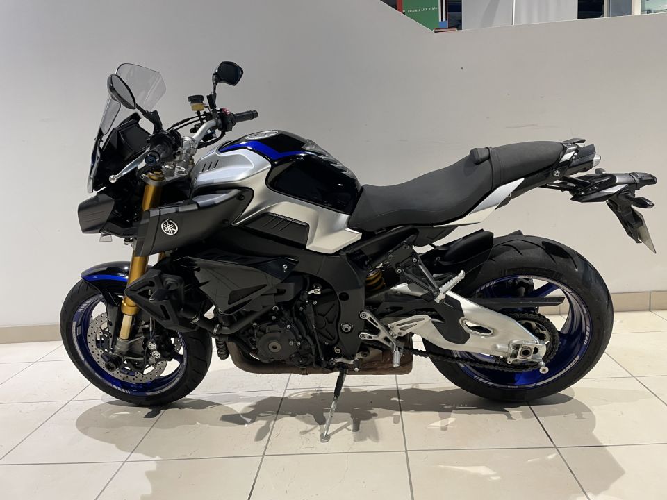 YAMAHA MT-10 SP 4