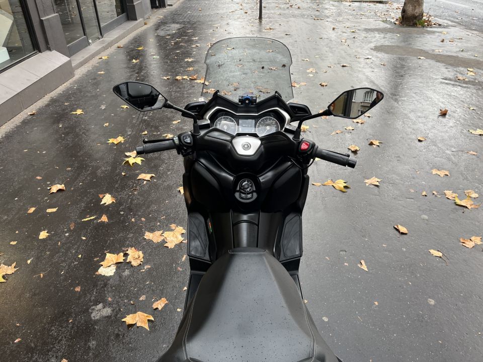 YAMAHA XMAX 125 4