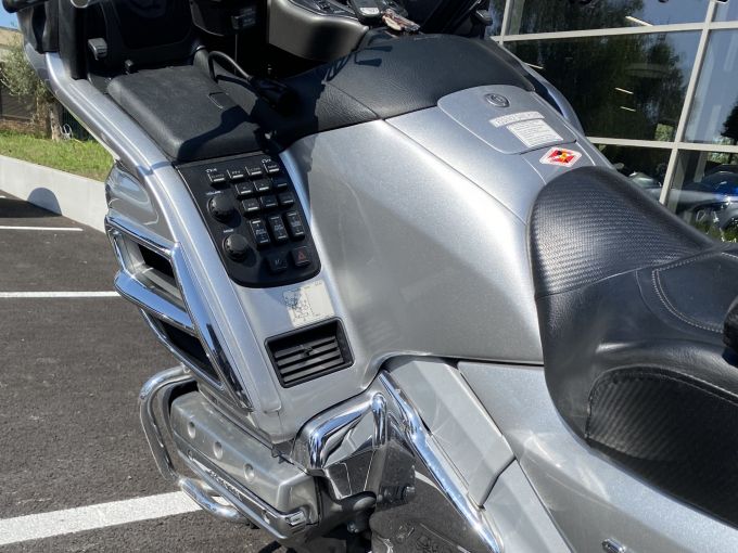 HONDA GL 1800 GOLDWING AIR BAG GPS 4