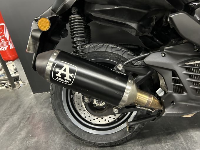 YAMAHA X-MAX 125 TECH MAX 4