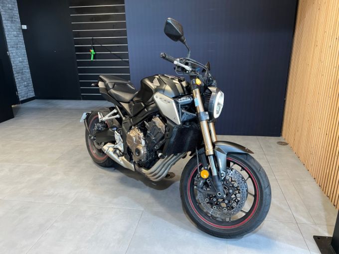 HONDA CB650R Neo Sports Café 4