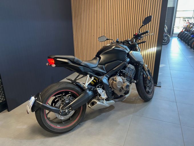 HONDA CB650R Neo Sports Café 4