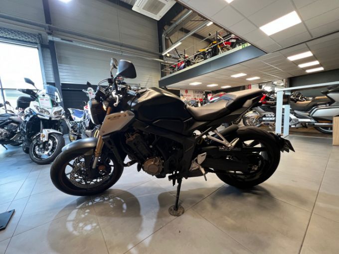 HONDA CB650R Neo Sports Café 4