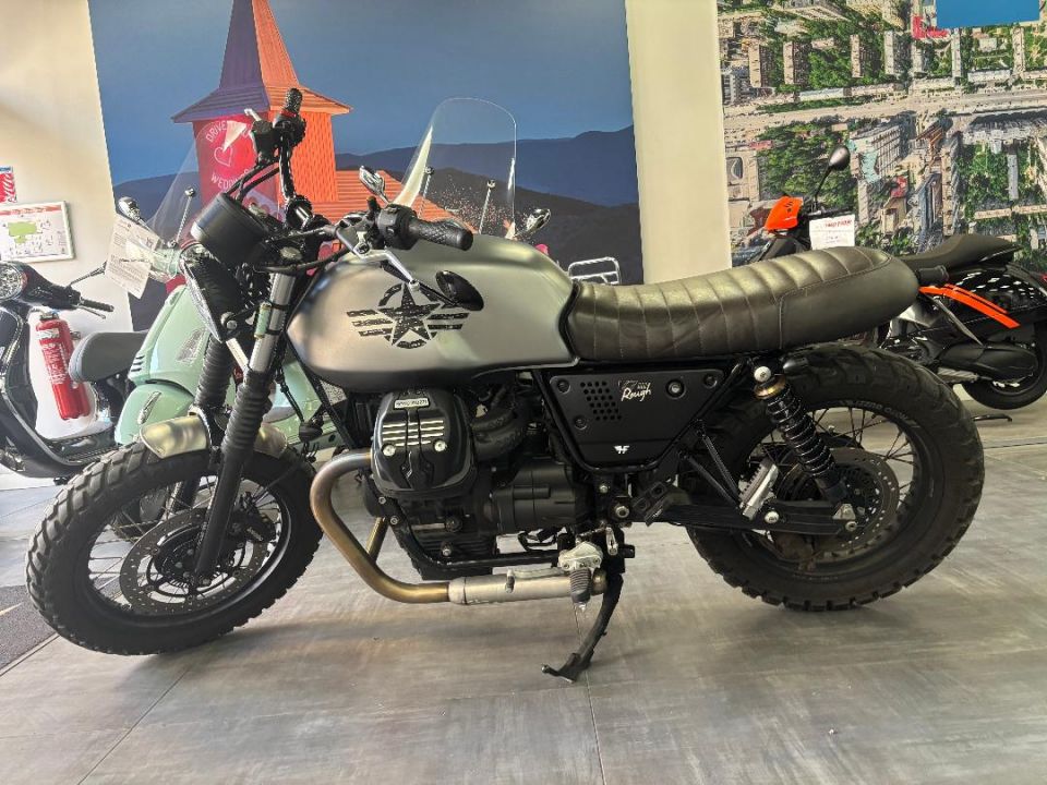 MOTO GUZZI V7 4