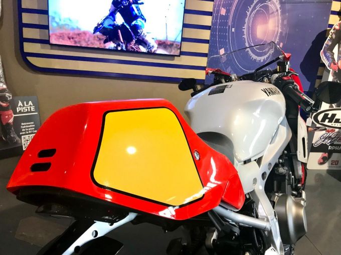 YAMAHA XSR 900 GP 4