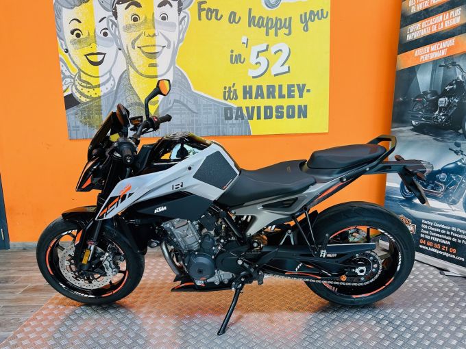 KTM 790 DUKE L 4